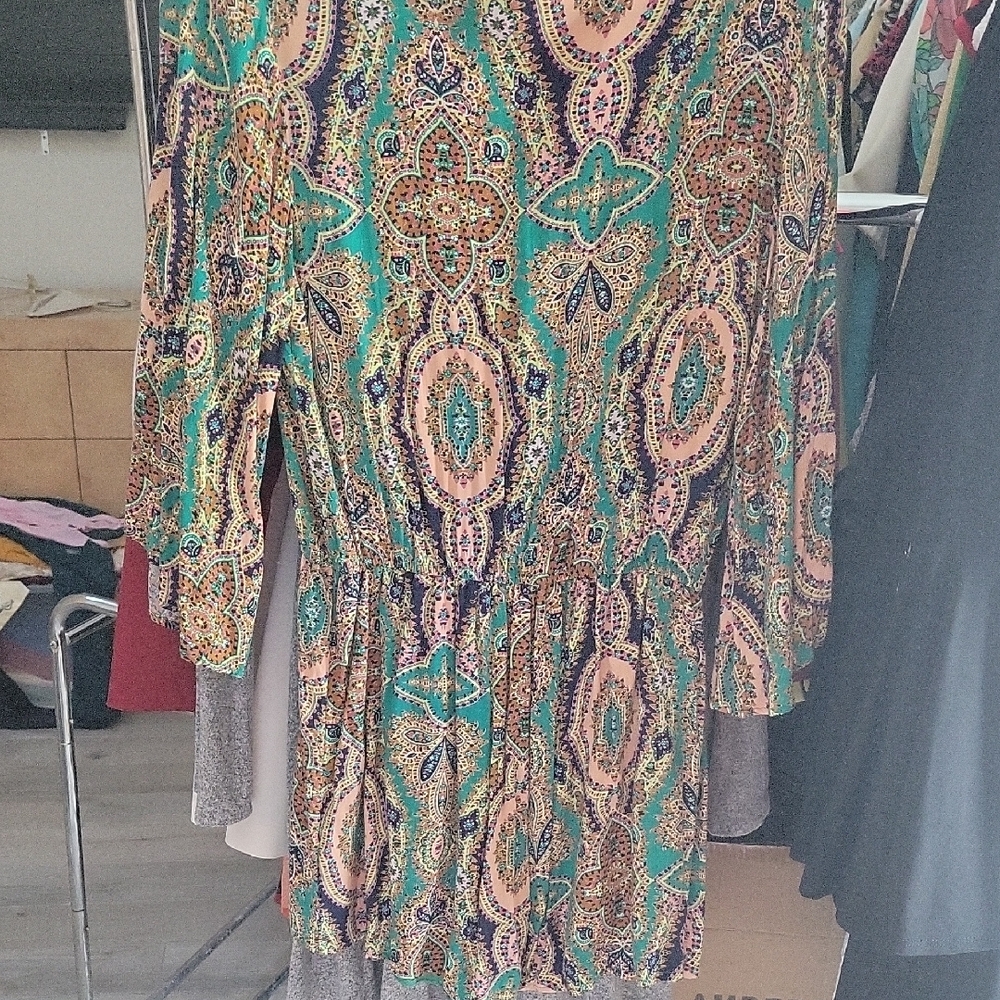 Dee Elle Multicolor Patterned Romper - Picture 5 of 5